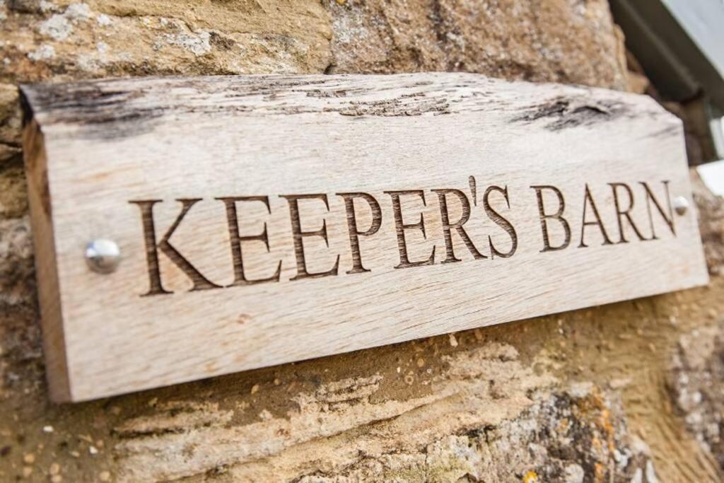 Secluded Romantic Cotswolds Barn - Sleeps 2 To 4 - Near Cirencester - Dog Friendly Villa Kemble Eksteriør bilde